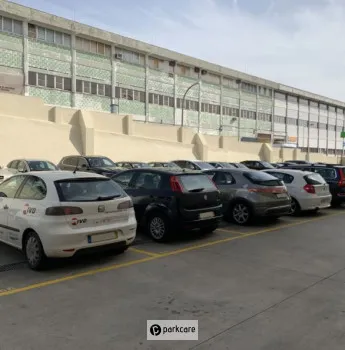 Parking Terminal 1 Lisboa imagen 1